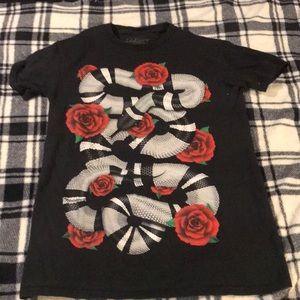 Snake and Roses Men T Shirt